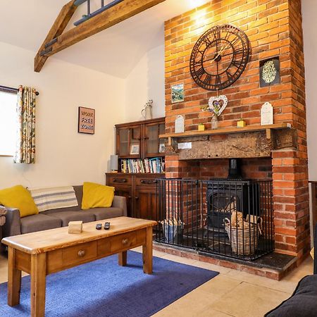 Y Beudy The Dairy Villa Oswestry Bagian luar foto