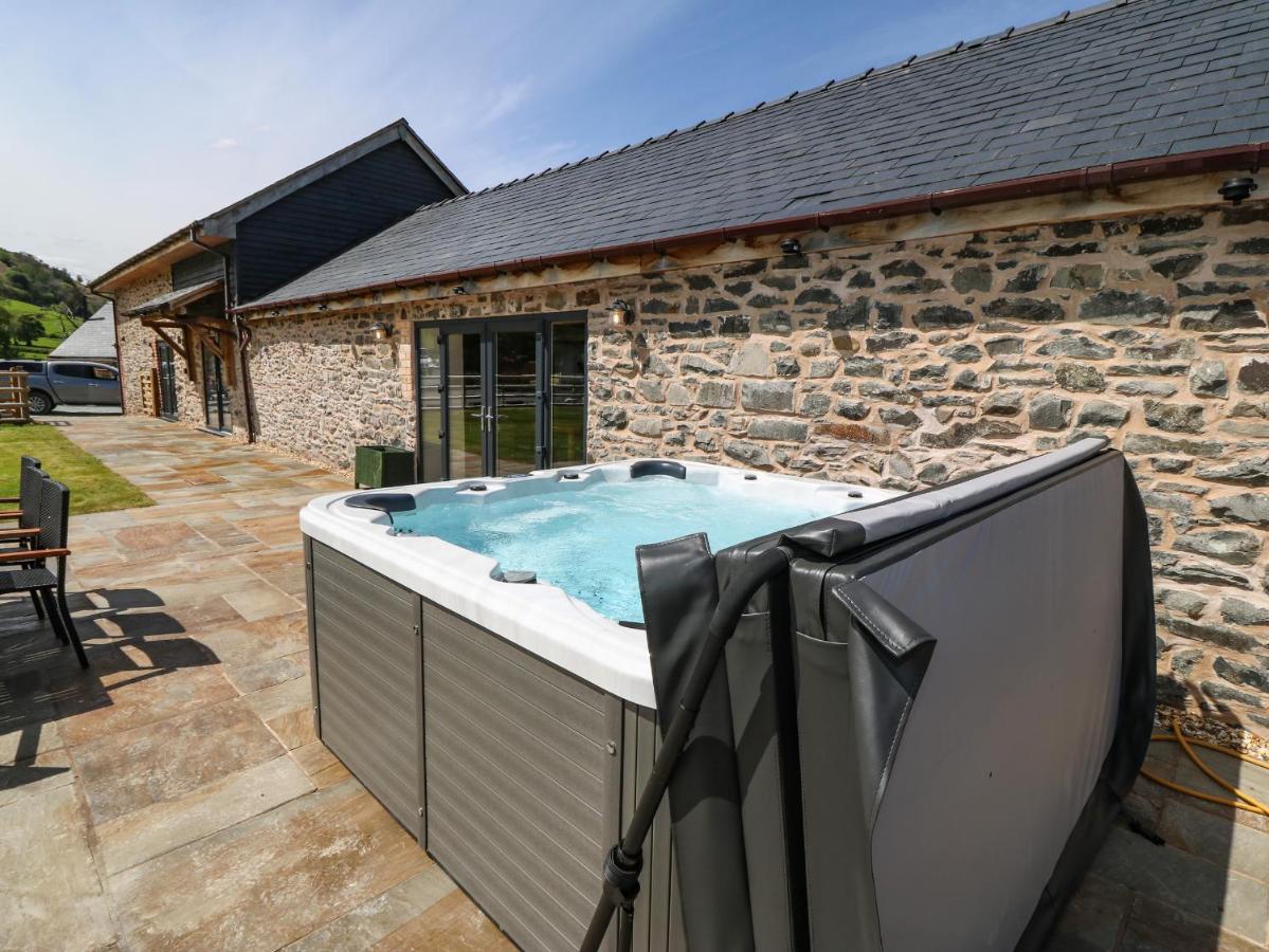 Y Beudy The Dairy Villa Oswestry Bagian luar foto