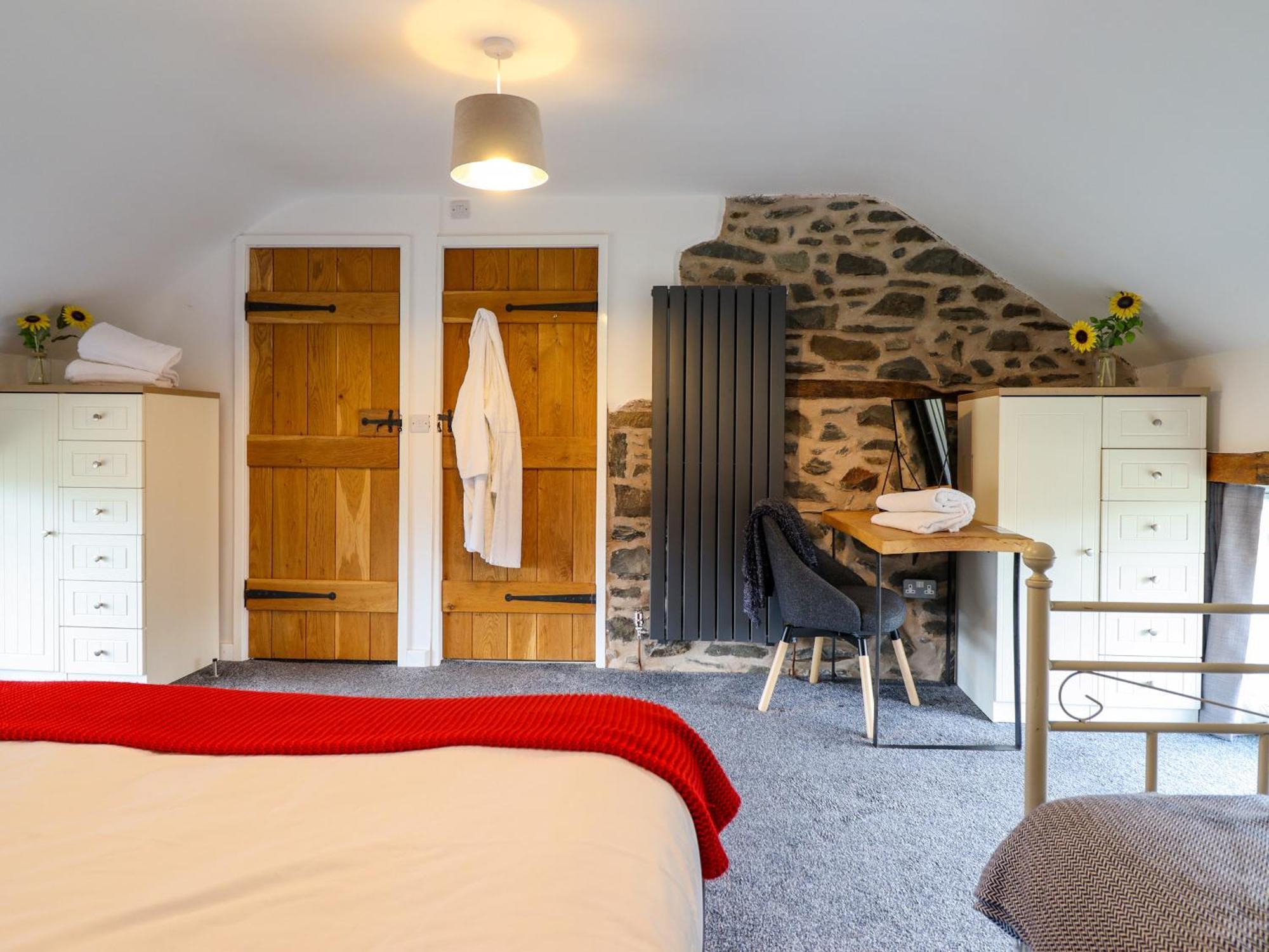 Y Beudy The Dairy Villa Oswestry Bagian luar foto